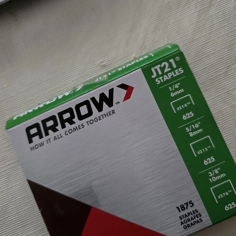 Arrow box staples